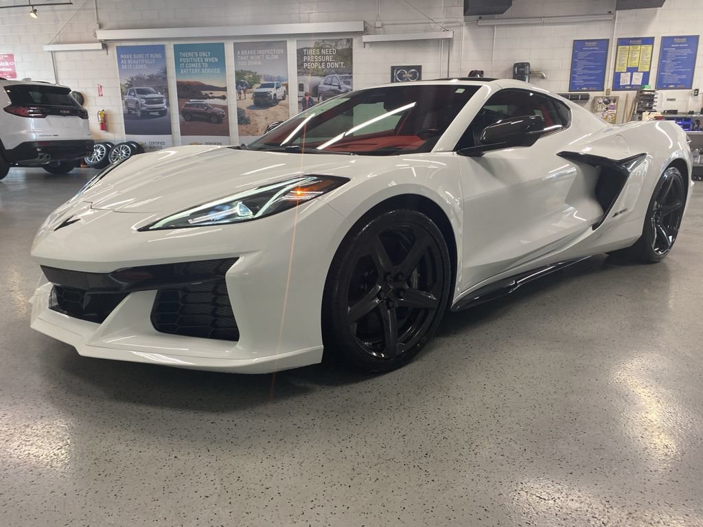 New 2025 Chevrolet Corvette Z06 RWD image 3
