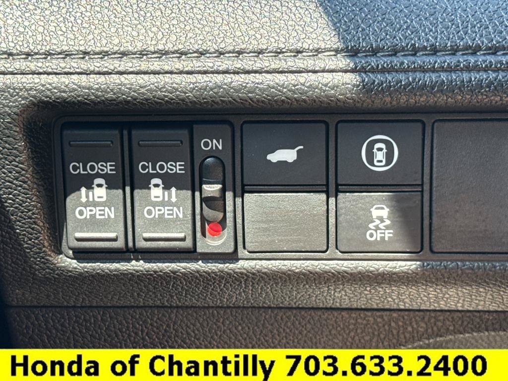 Certified 2023 Honda Odyssey Sport image 18
