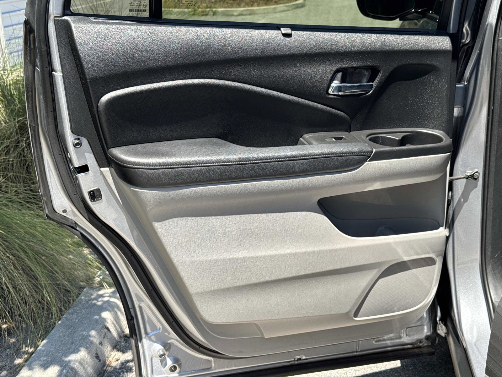 Used 2021 Honda Pilot Touring image 13