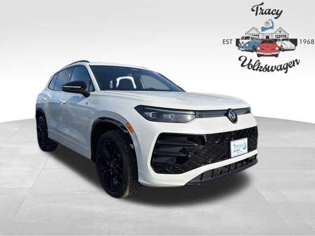 New 2025 Volkswagen Tiguan SE R-Line