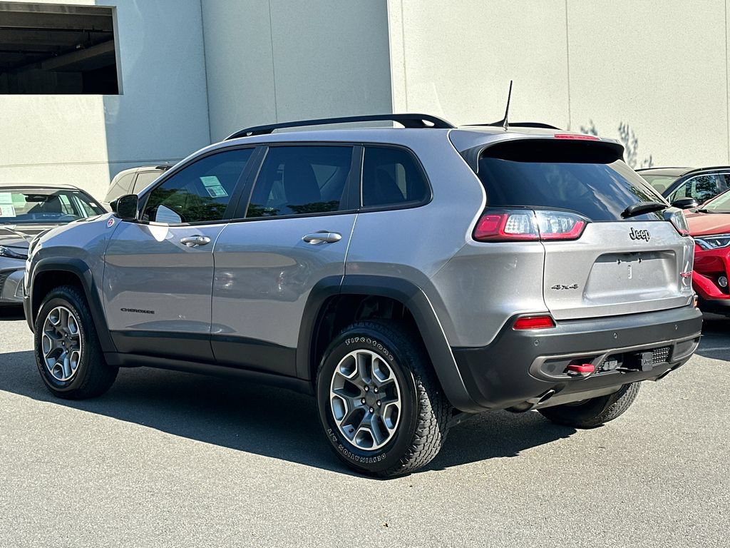 Used 2022 Jeep Cherokee Trailhawk w/ Trailer Tow Group AWD/4WD image 3