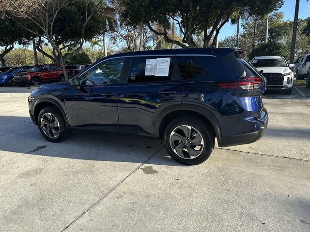 Used 2024 Nissan Rogue SV image 21