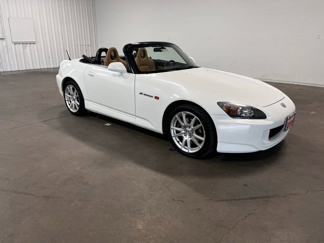 Used 2004 Honda S2000 image 2