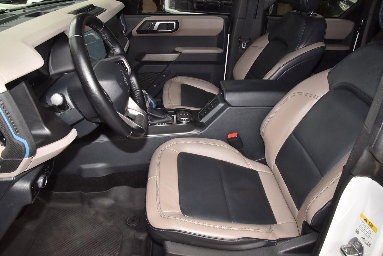 Used 2023 Ford Bronco Wildtrak image 13
