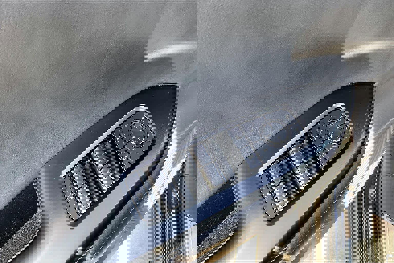 Used 2024 Lexus RZ 300e Premium image 33