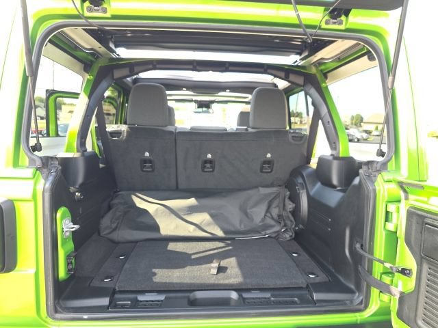 Used 2025 Jeep Wrangler Unlimited Sport AWD/4WD image 34