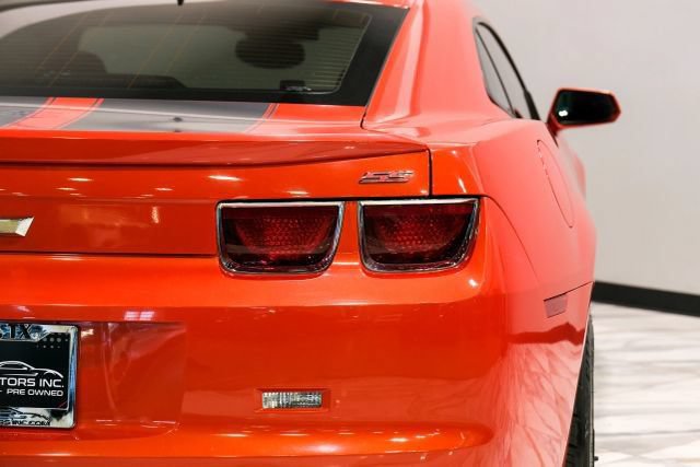 Used 2010 Chevrolet Camaro SS w/ LPO, Ground Effects Package RWD image 35