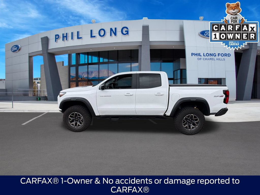 Used 2025 Chevrolet Colorado ZR2 w/ Technology Package AWD/4WD image 3