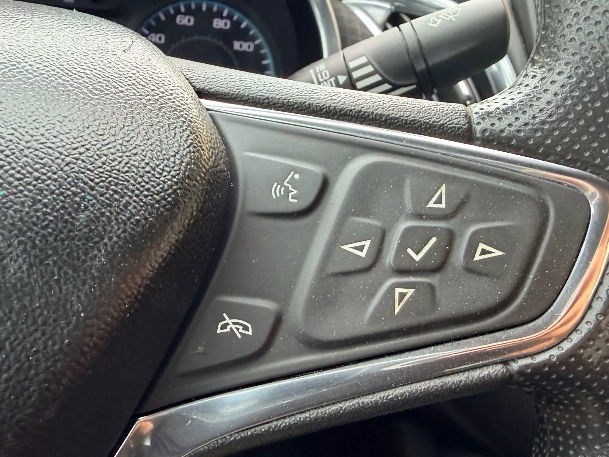 Used 2020 Chevrolet Malibu LT FWD image 12
