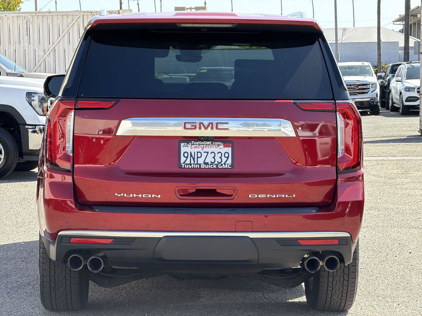 Used 2024 GMC Yukon Denali w/ Advanced Technology Package AWD/4WD image 5
