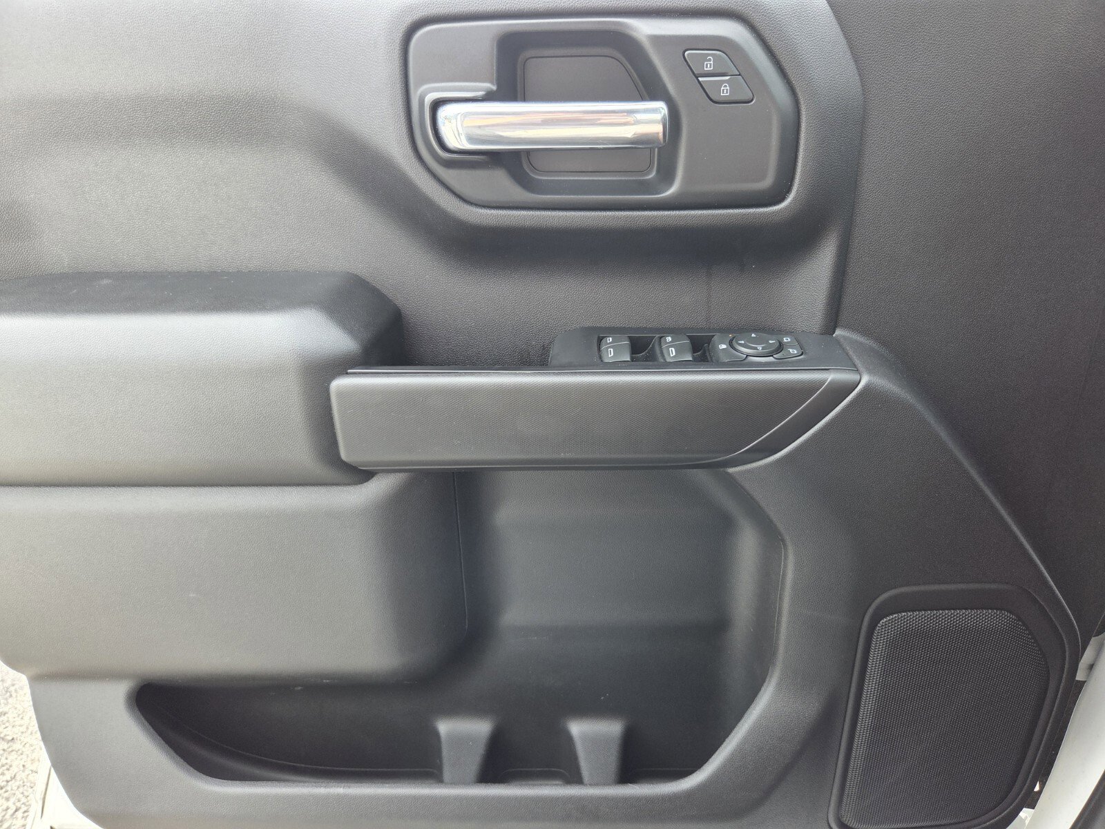 Used 2020 Chevrolet Silverado 1500 Custom w/ Custom Max Trailering Package image 19