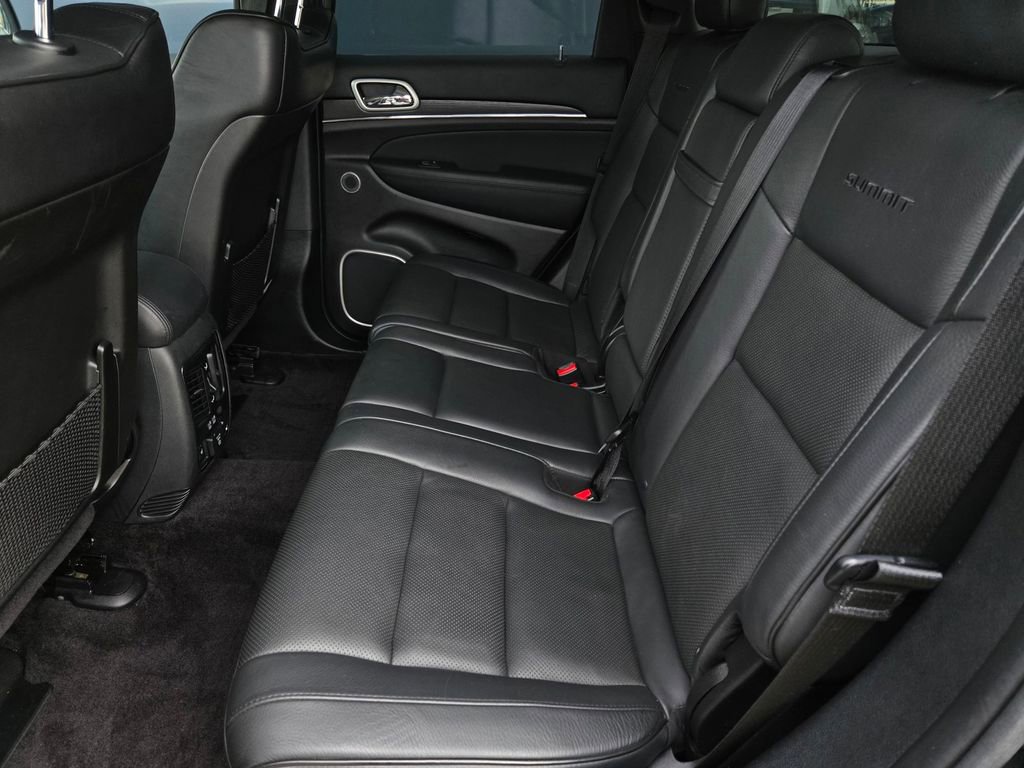 Used 2018 Jeep Grand Cherokee Summit image 14