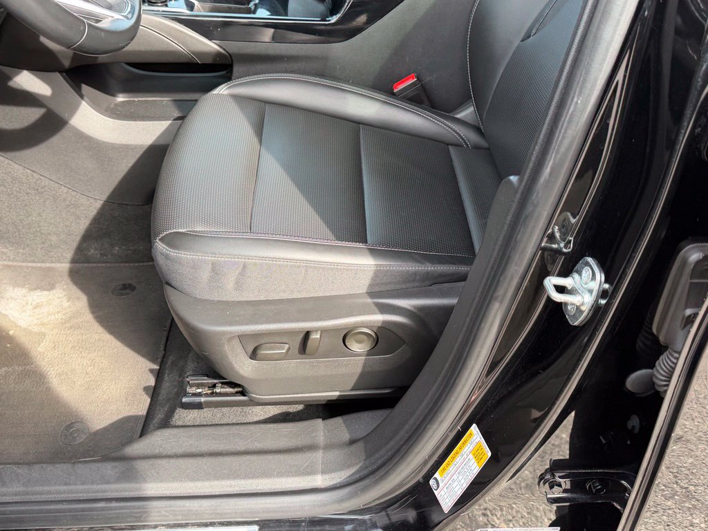 Certified 2024 Buick Envision Preferred AWD/4WD image 19