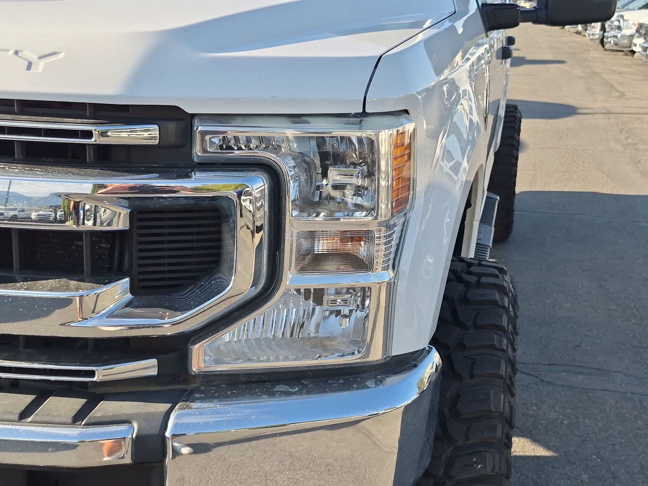 Used 2020 Ford F250 XLT w/ FX4 Off-Road Package AWD/4WD image 12