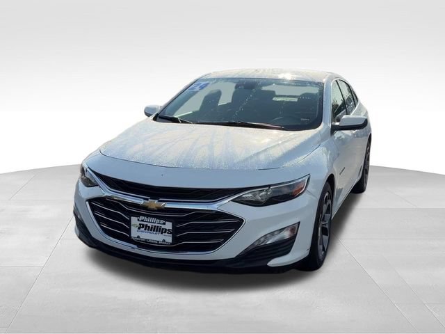 Used 2024 Chevrolet Malibu LT FWD image 2