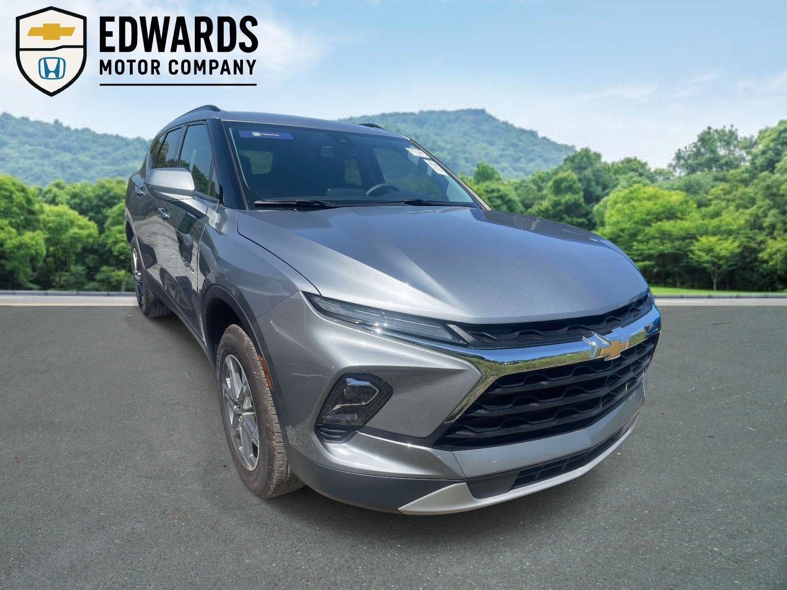 Used 2024 Chevrolet Blazer LT w/ Convenience Package image 1