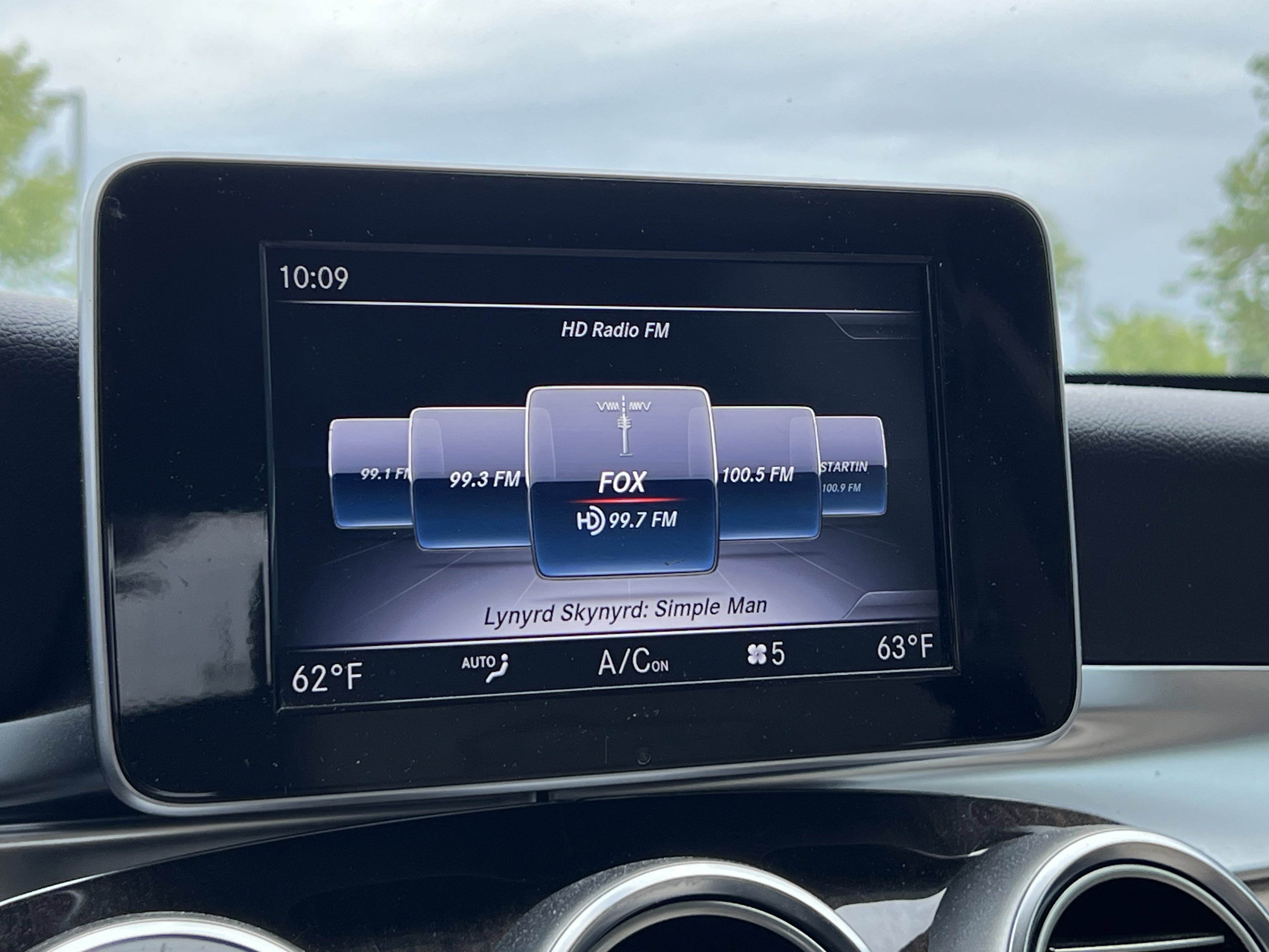 Used 2019 Mercedes-Benz GLC 300 image 23