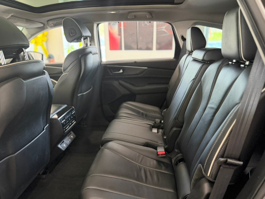 Used 2023 Acura MDX SH-AWD w/ Advance Package image 14