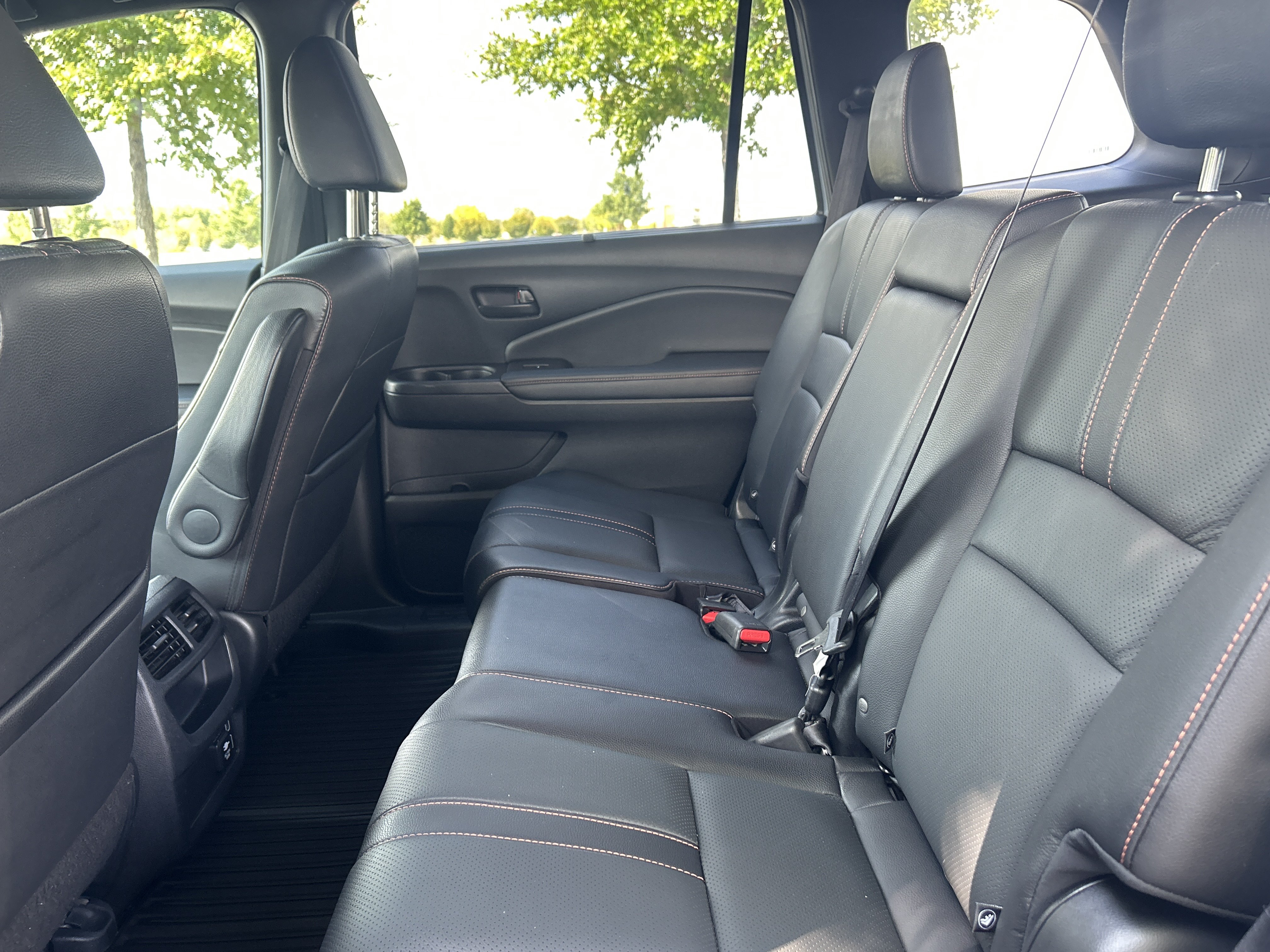 Certified 2022 Honda Passport TrailSport image 26