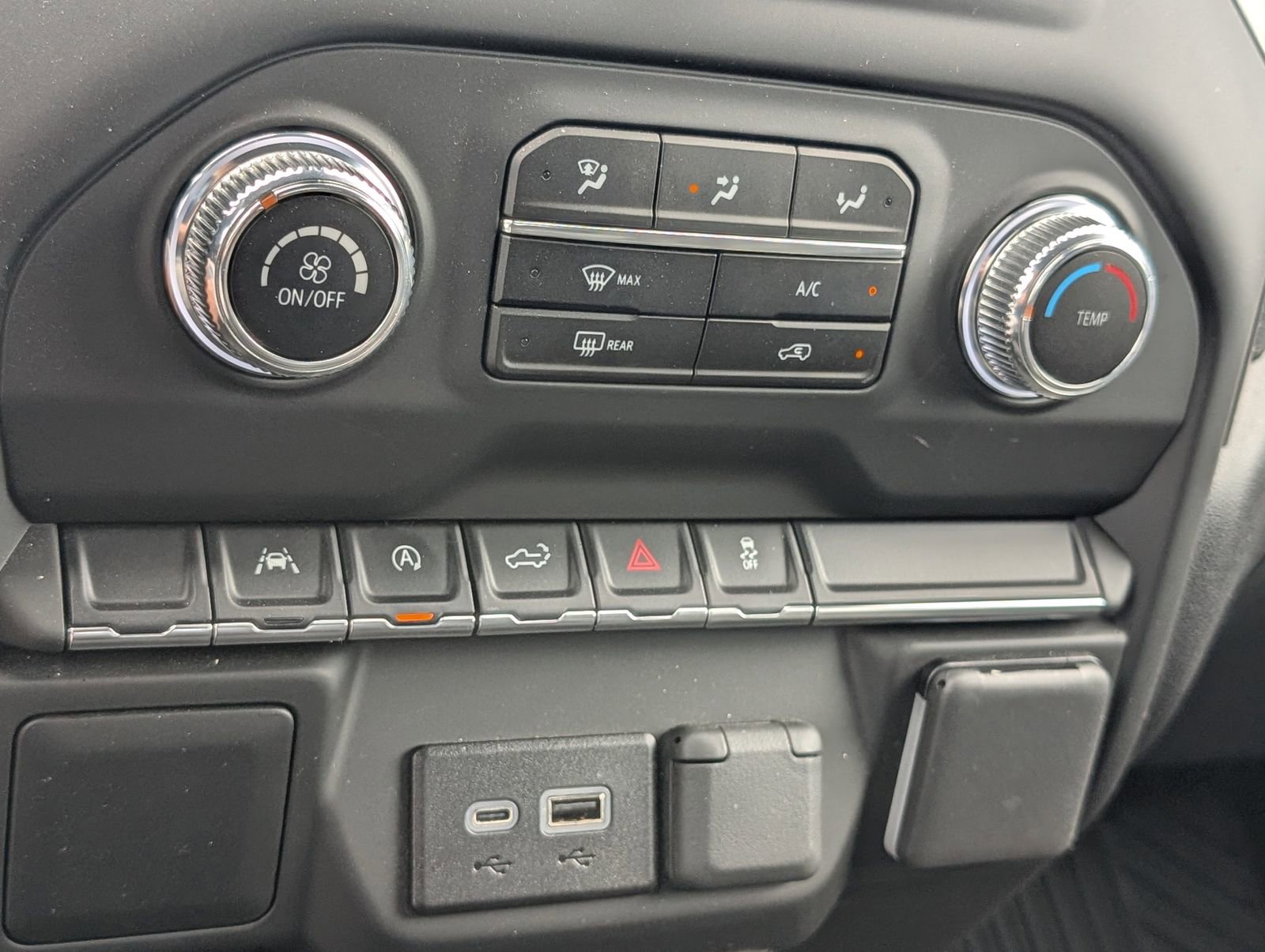 Used 2025 GMC Sierra 1500 Pro w/ Graphite Edition image 13