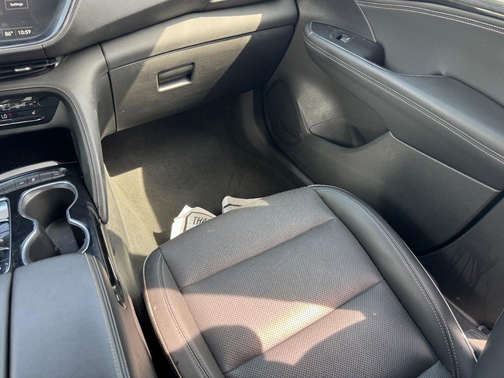 Used 2023 Buick Envision Essence FWD image 18