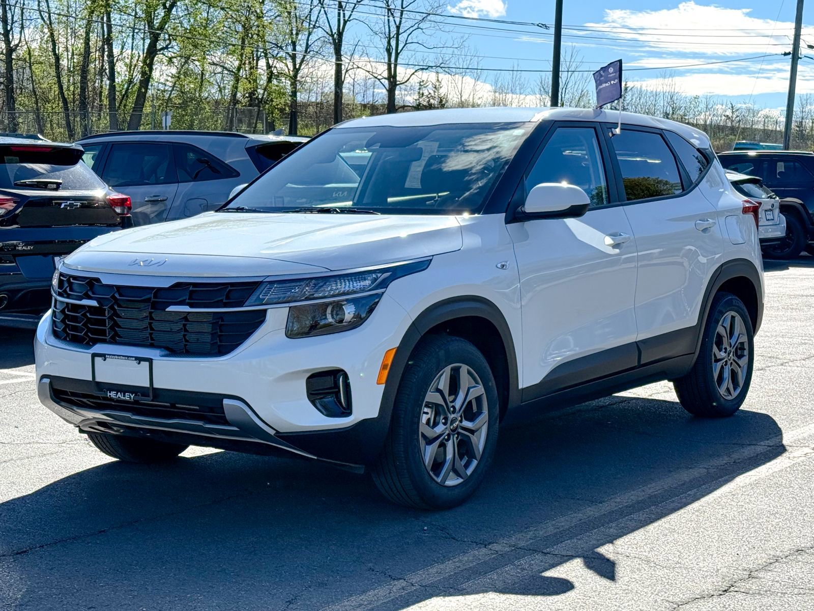 Certified 2025 Kia Seltos LX AWD/4WD image 3