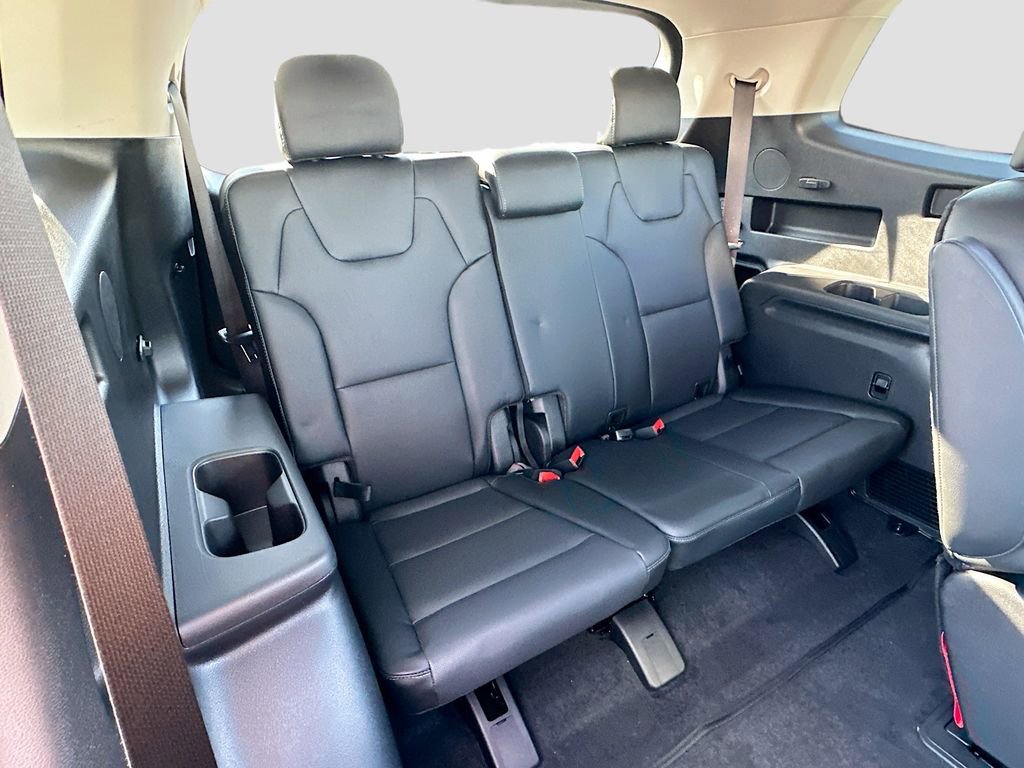 Used 2025 Kia Telluride EX w/ EX Captain's Chair Package image 29