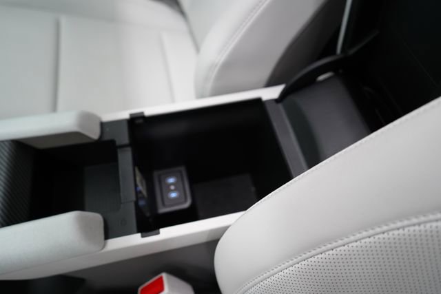 Used 2024 Hyundai Ioniq 6 Limited image 59