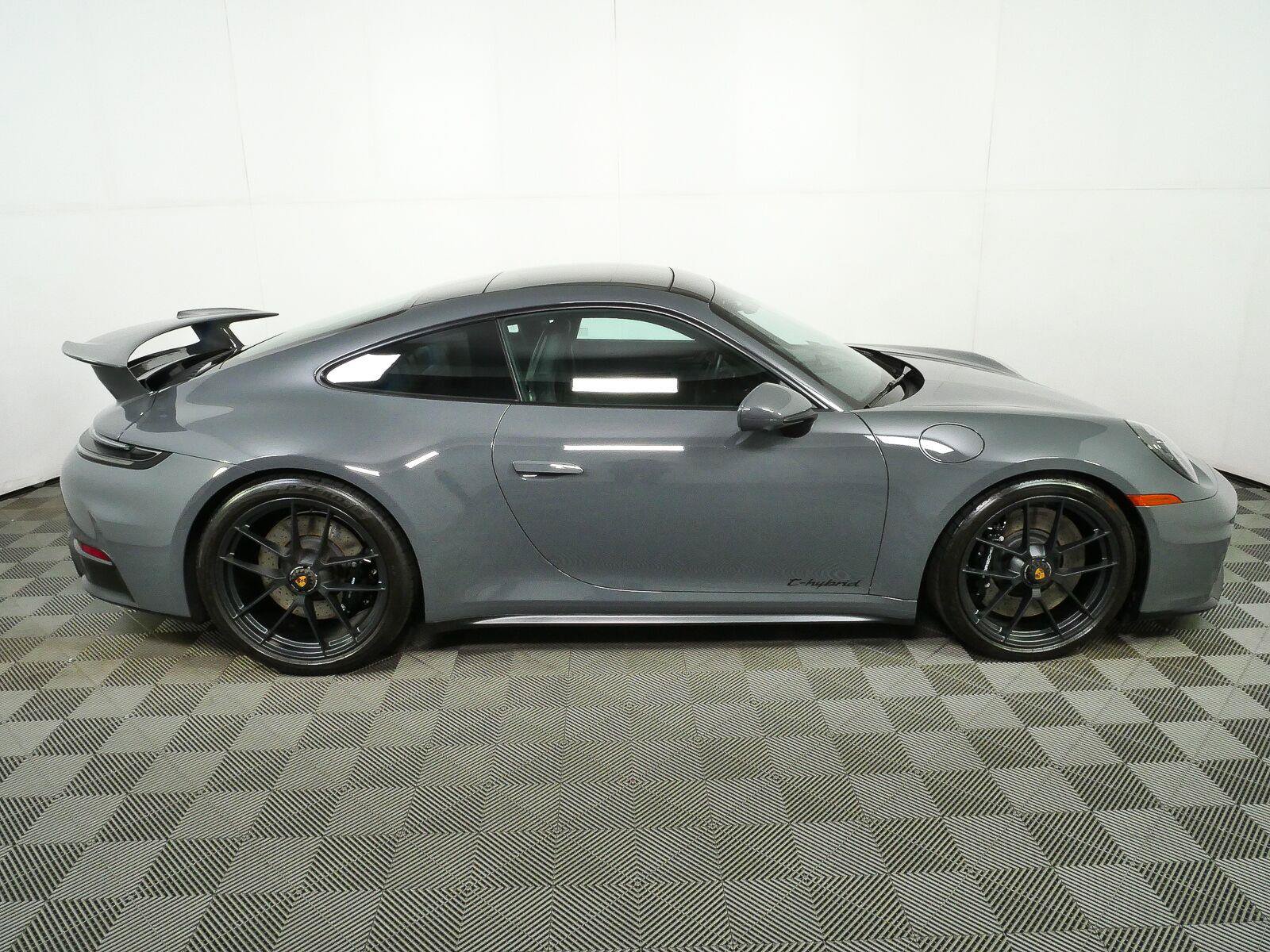 New 2026 Porsche 911 Carrera GTS RWD image 22