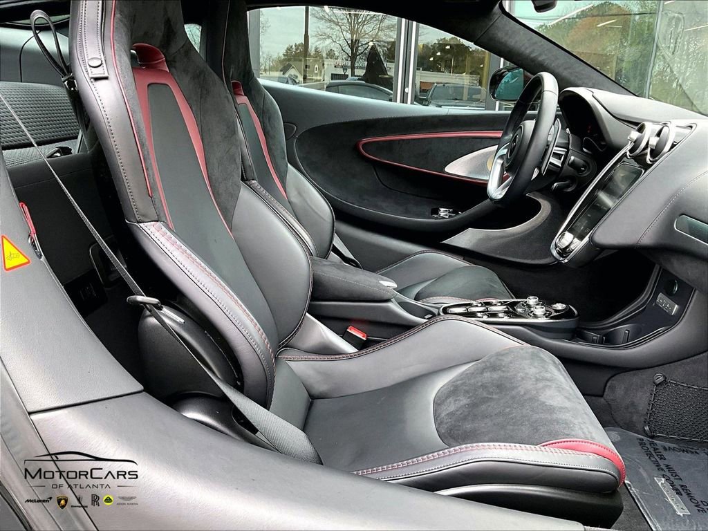 Used 2025 McLaren GTS image 8