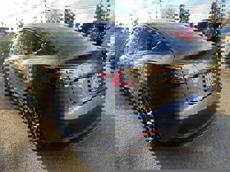 Used 2018 Tesla Model 3 Long Range image 3