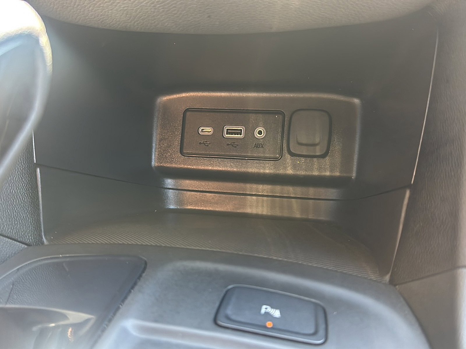 Used 2024 Chevrolet Equinox RS w/ LPO, Cargo Package FWD image 37