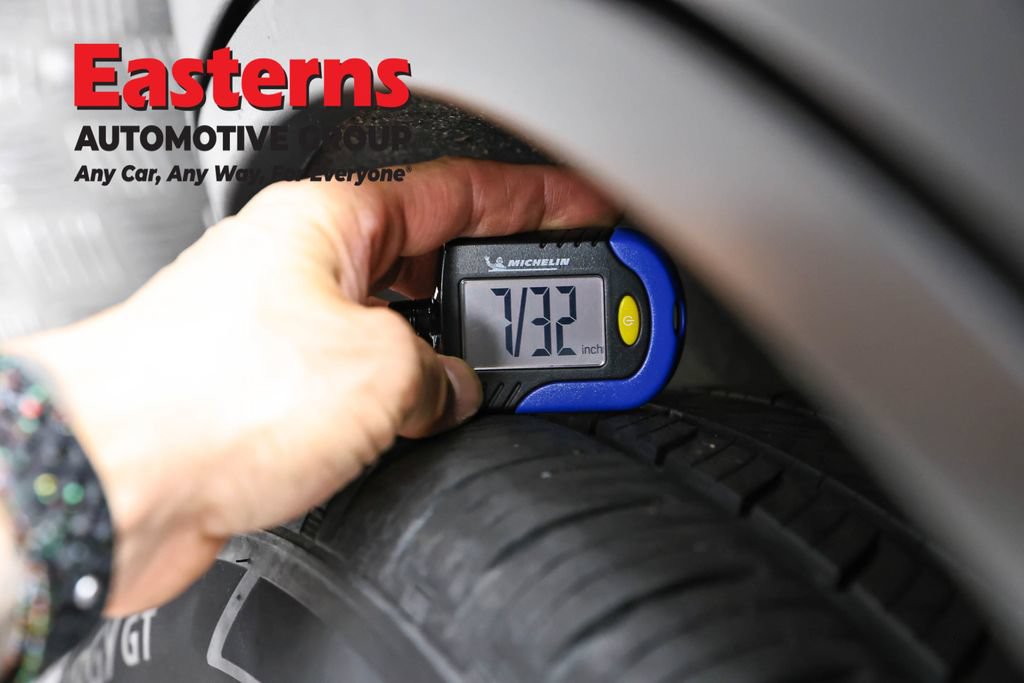 Used 2024 Buick Encore GX Preferred FWD image 25