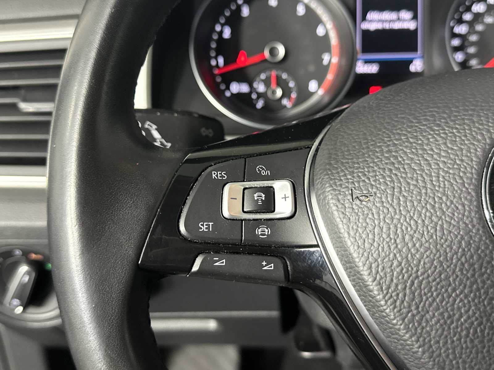 Used 2019 Volkswagen Atlas SE image 28