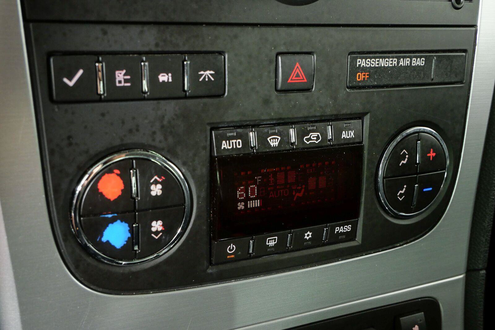 Used 2008 GMC Acadia SLT w/ Convenience Package FWD image 15