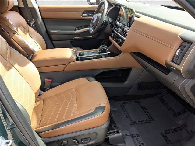 Certified 2023 Nissan Pathfinder Platinum AWD/4WD image 25