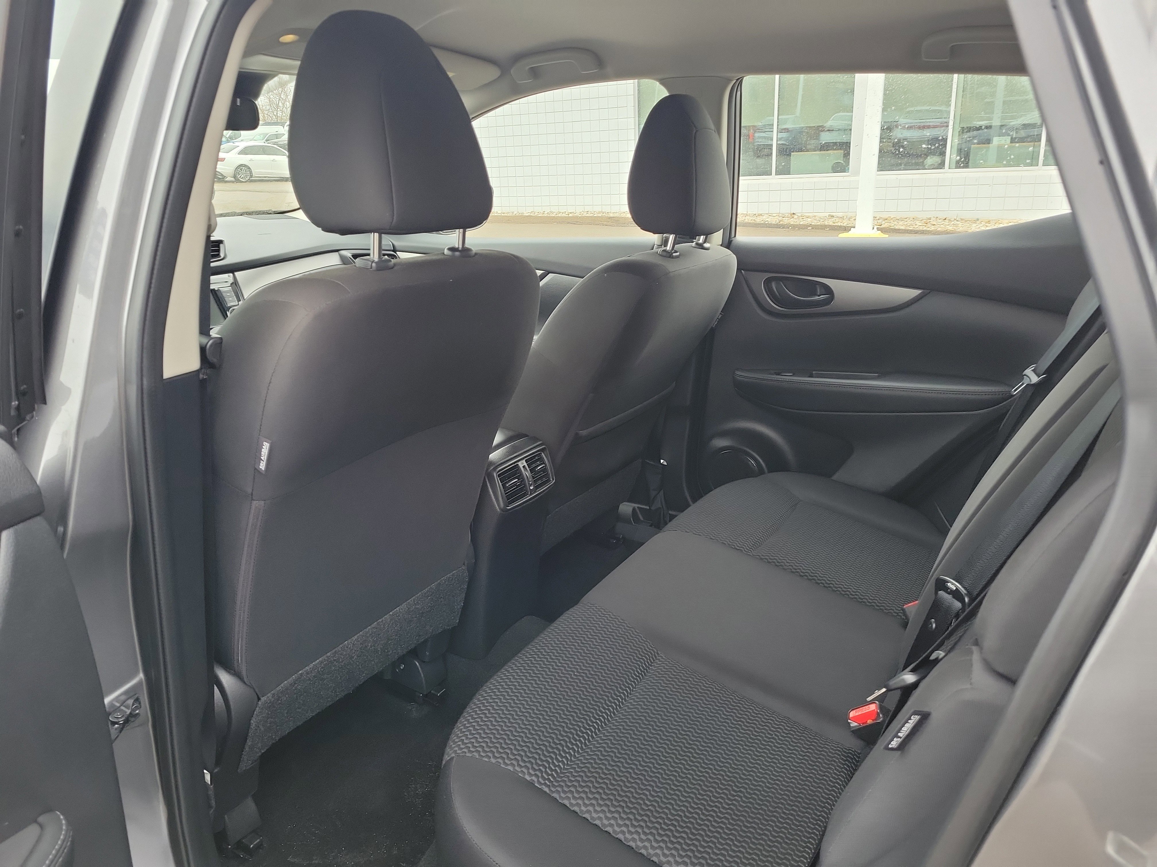 Used 2022 Nissan Rogue Sport S image 13