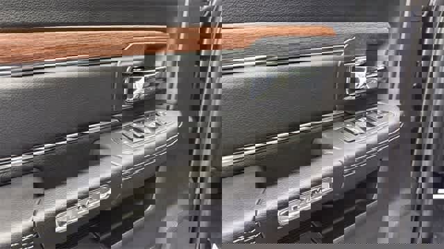 Used 2018 RAM 2500 Laramie w/ Convenience Group image 22