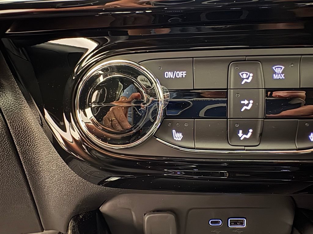 New 2026 Chevrolet Trax RS w/ Driver Confidence Package FWD image 9