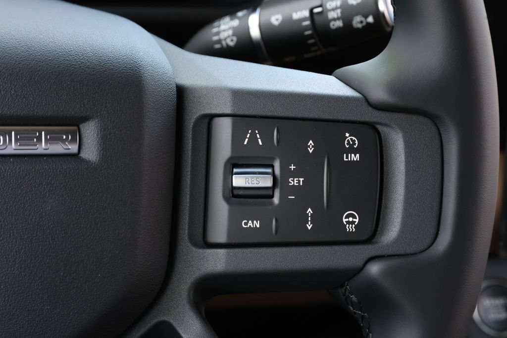 New 2026 Land Rover Defender 130 X-Dynamic SE AWD/4WD image 22