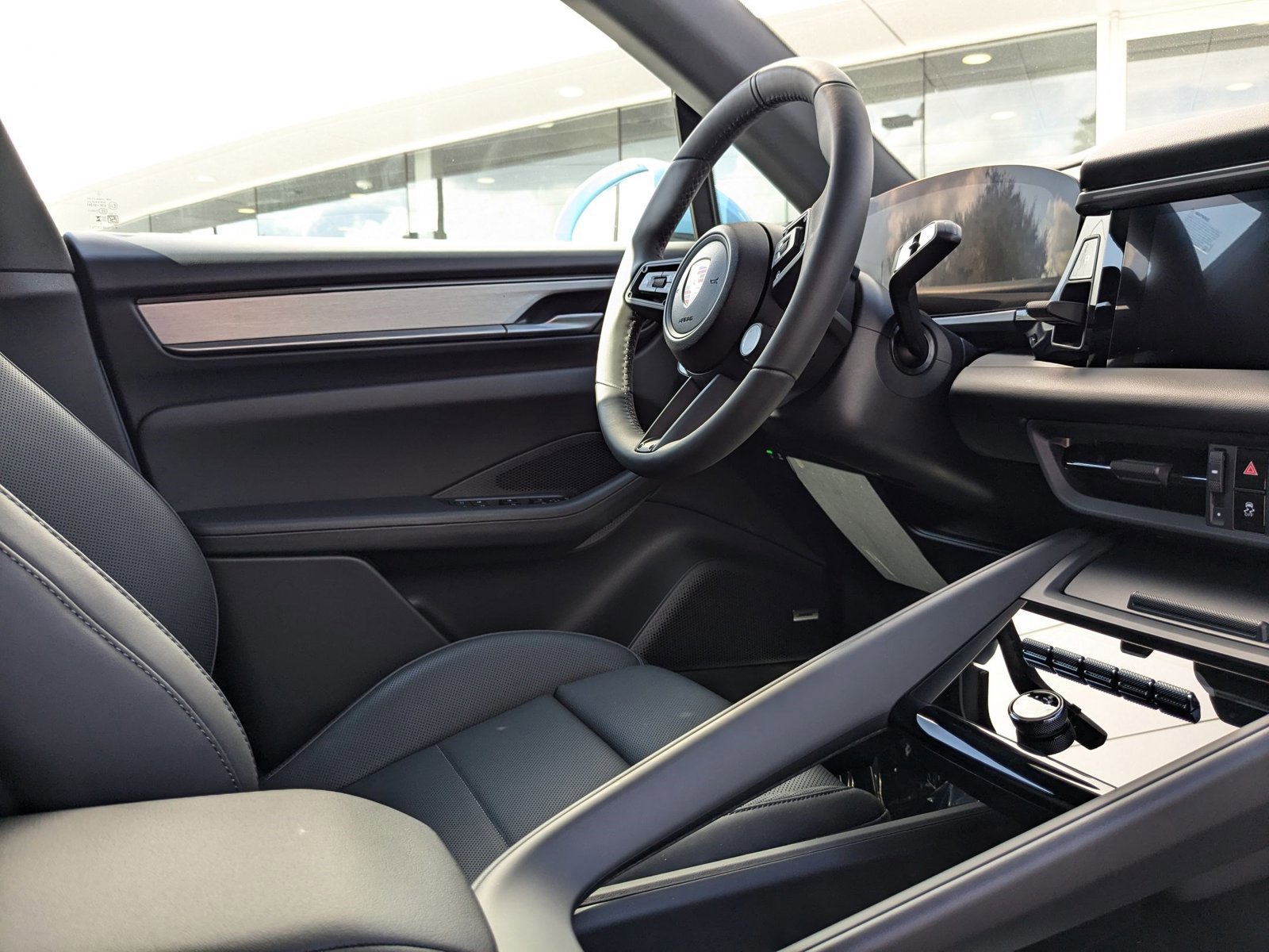 New 2025 Porsche Macan Electric image 23