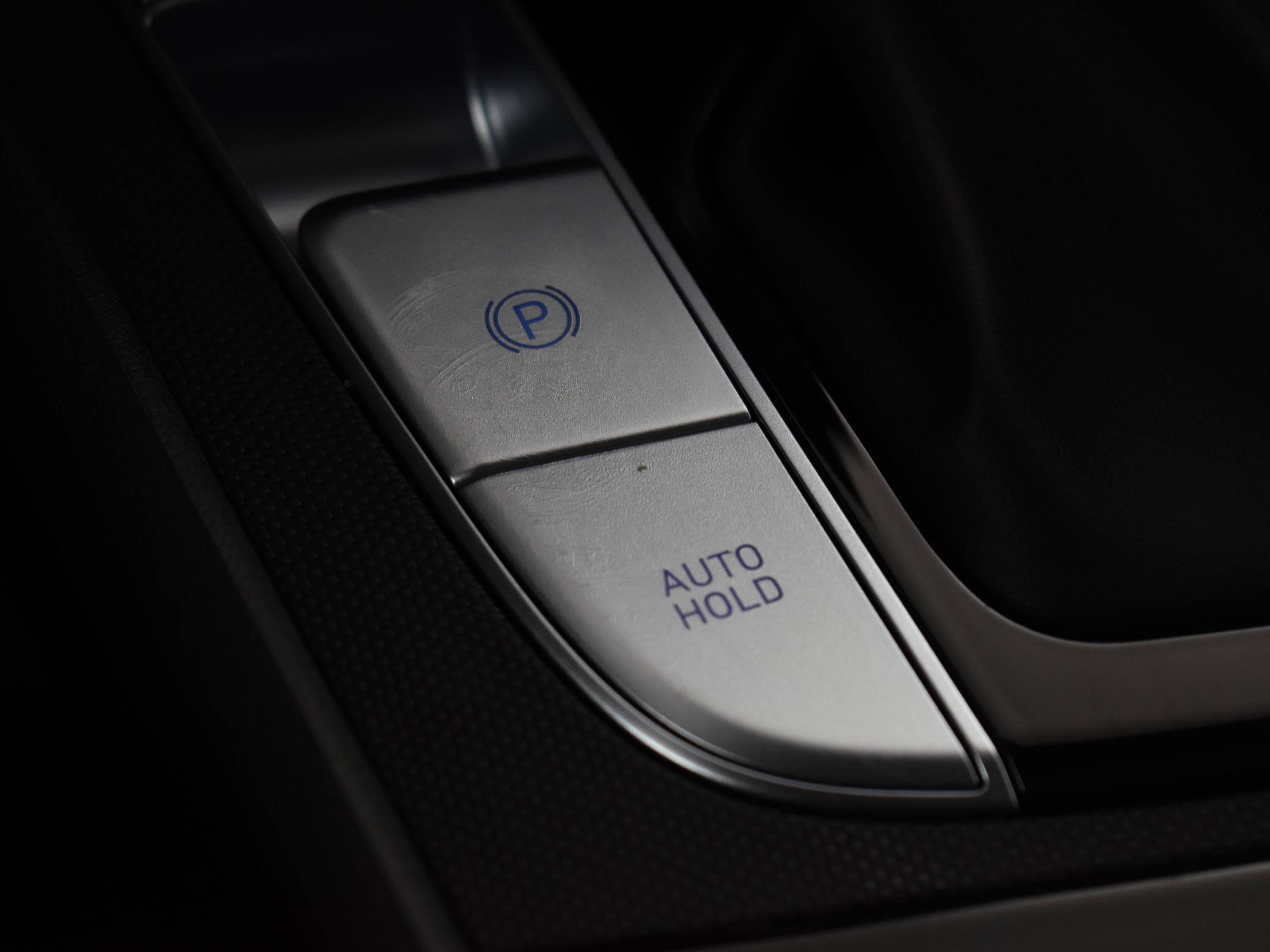 Used 2025 Hyundai Elantra SEL image 48