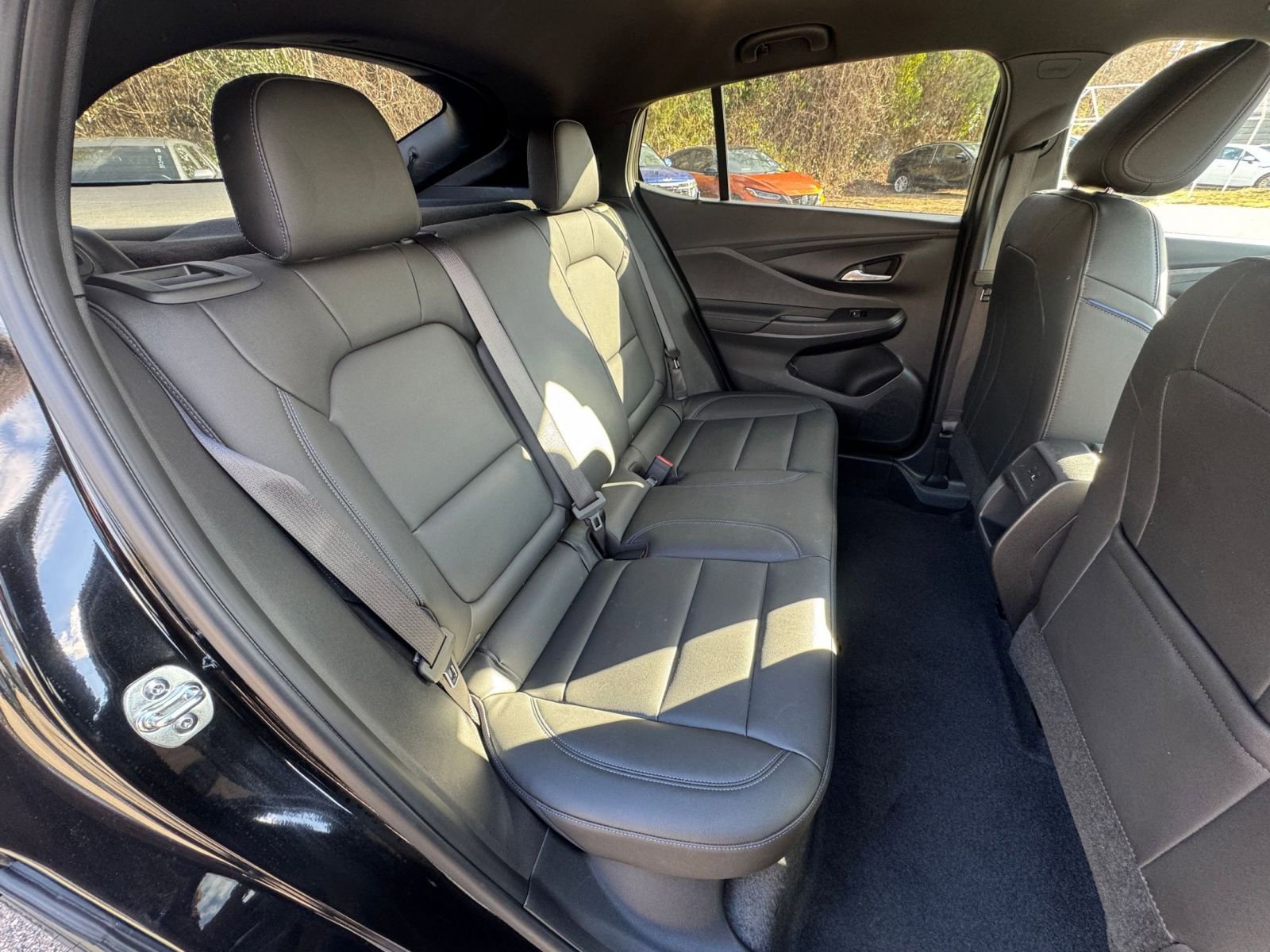 Used 2025 Buick Envista Sport Touring image 35