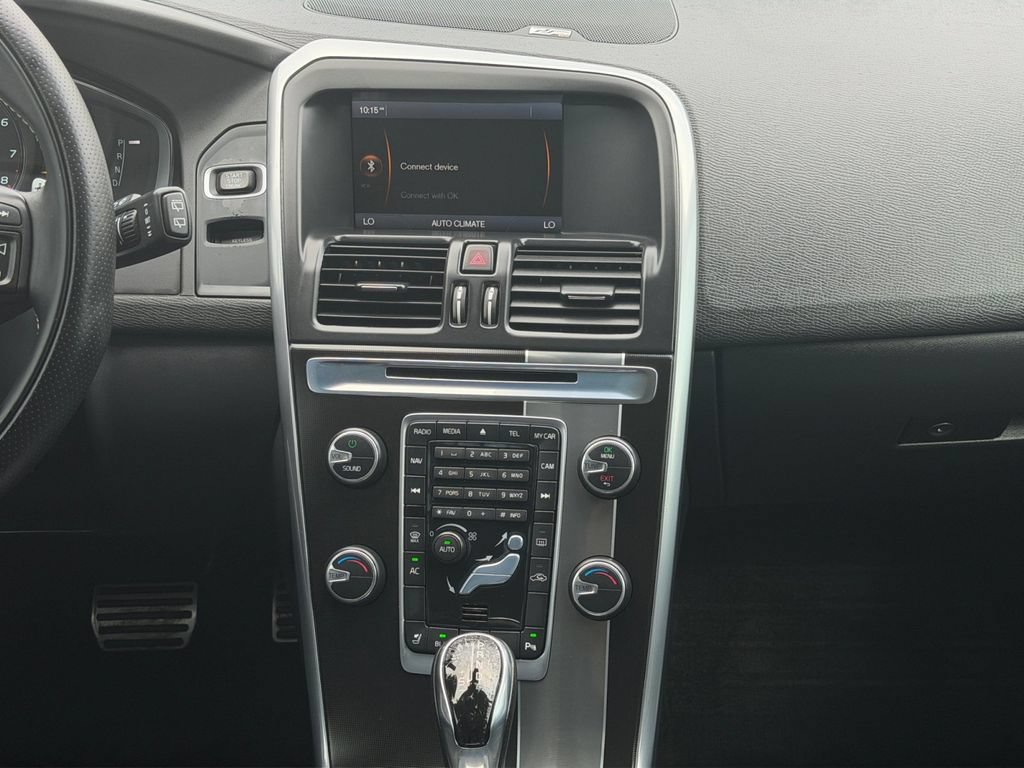 Used 2014 Volvo XC60 T6 R-Design AWD/4WD image 20