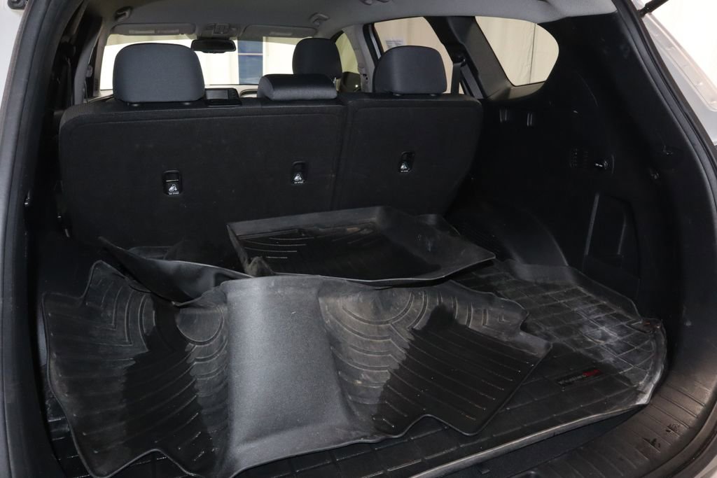 Used 2020 Hyundai Santa Fe SEL FWD image 17