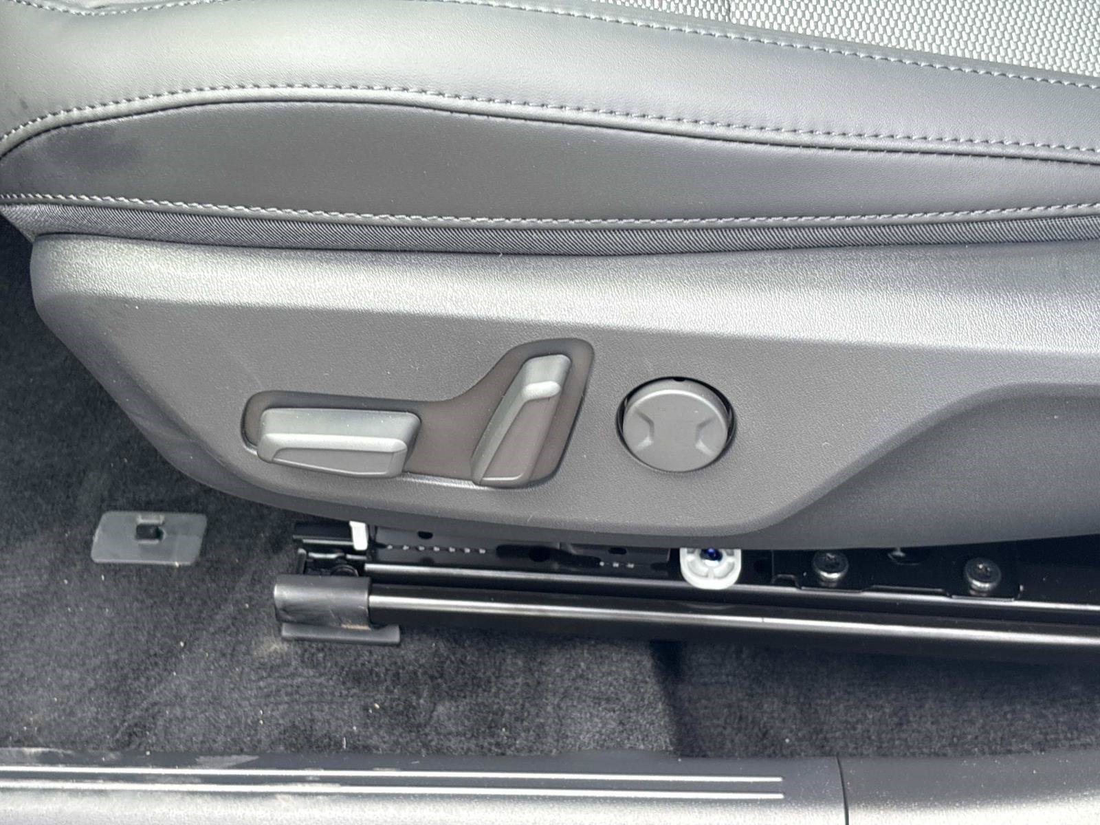 New 2026 Kia Niro Wind FWD image 23