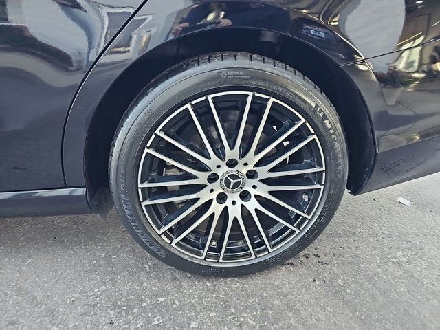 Used 2023 Mercedes-Benz C 300 4MATIC Sedan image 33