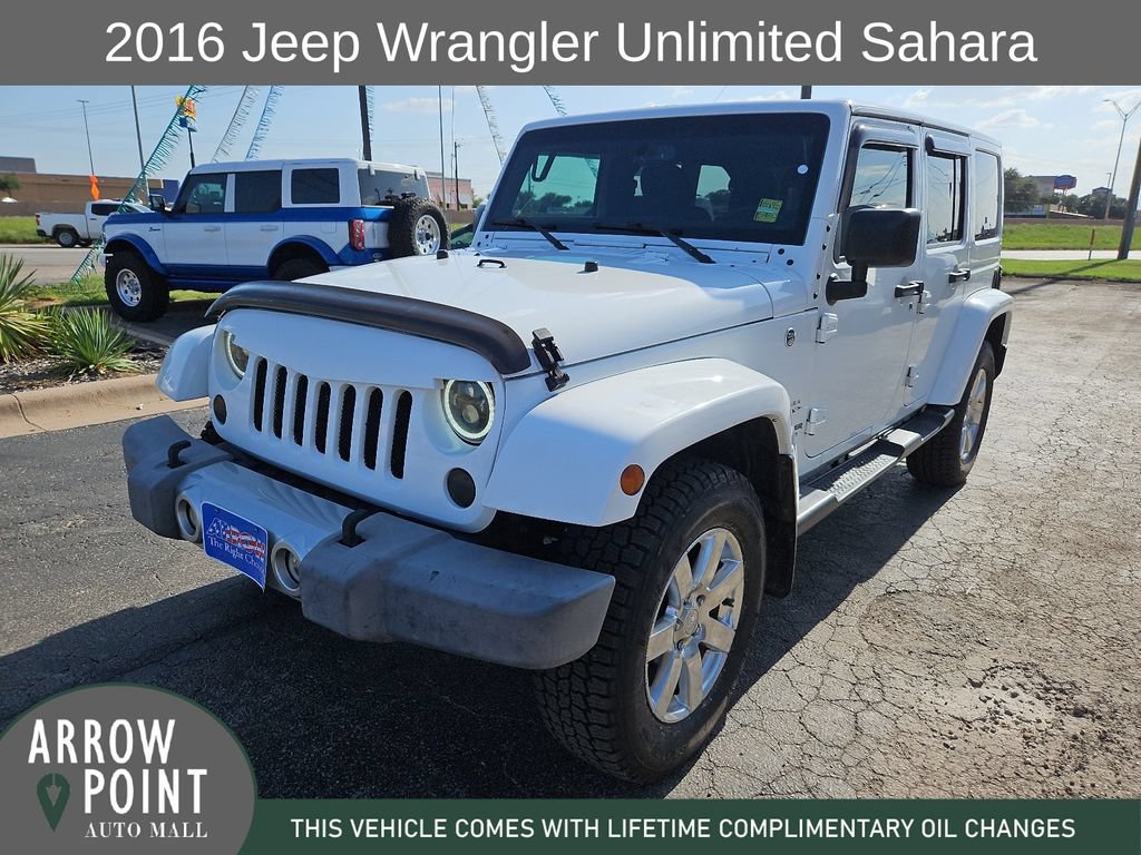 Used 2016 Jeep Wrangler Unlimited Sahara w/ Connectivity Group AWD/4WD image 4