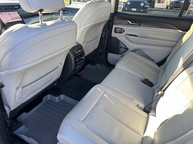 Used 2021 Jeep Grand Cherokee L Overland AWD/4WD image 19
