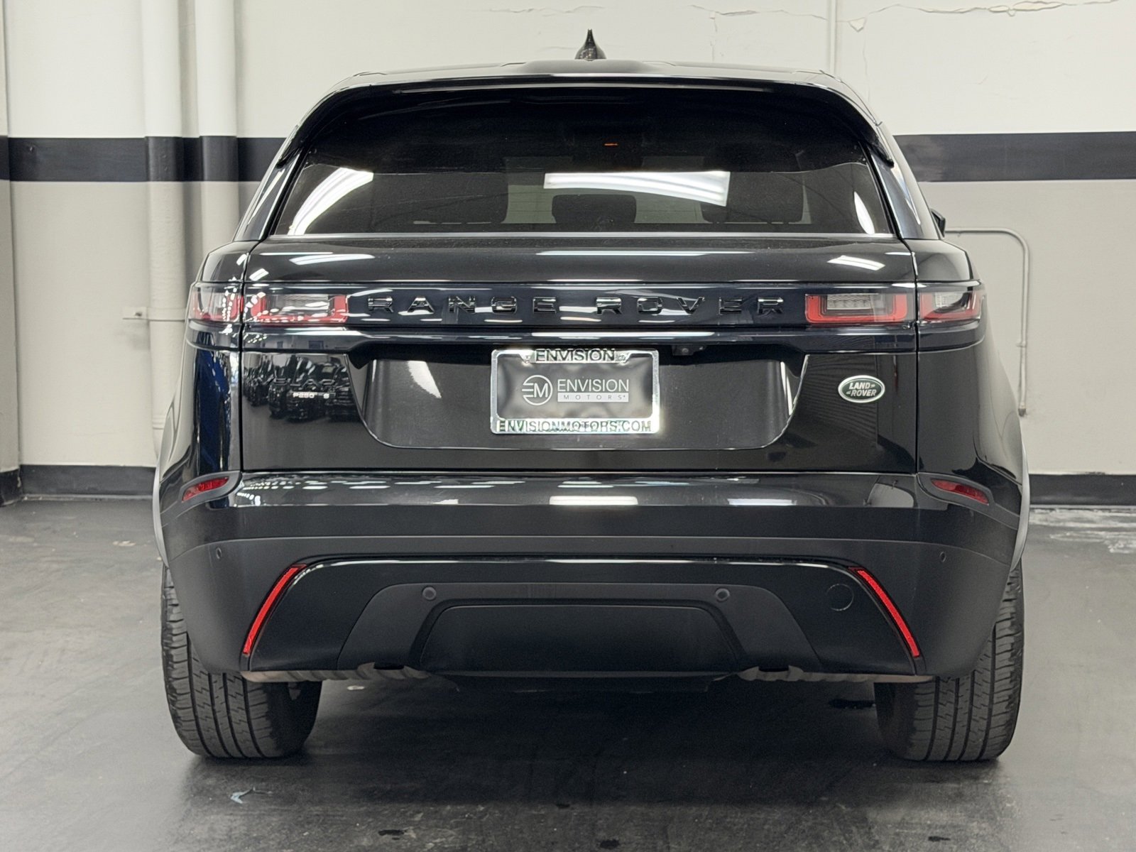 Used 2019 Land Rover Range Rover Velar S image 11